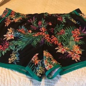 Running shorts